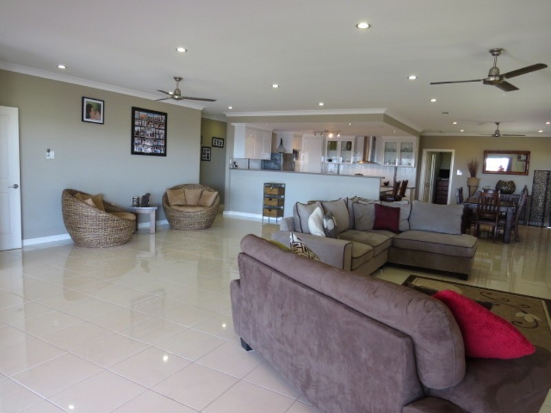 9 Bayside Court, Bowen QLD 4805