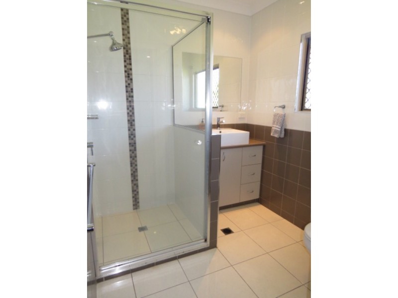 9 Bayside Court, Bowen QLD 4805