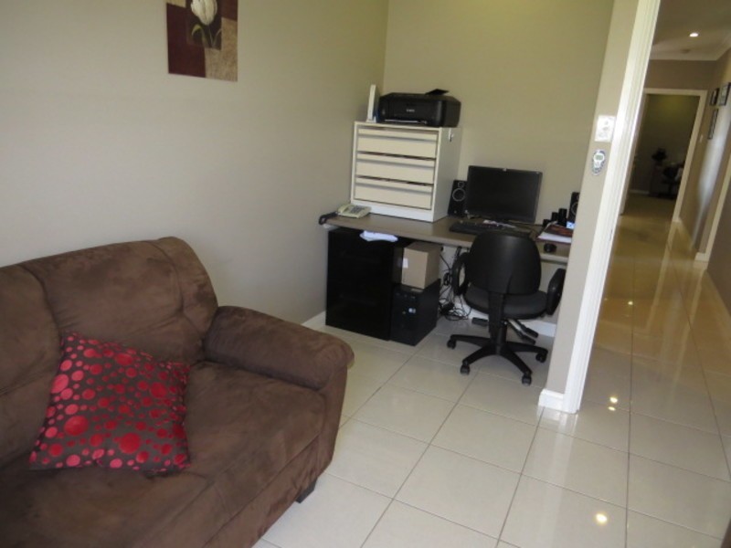 9 Bayside Court, Bowen QLD 4805