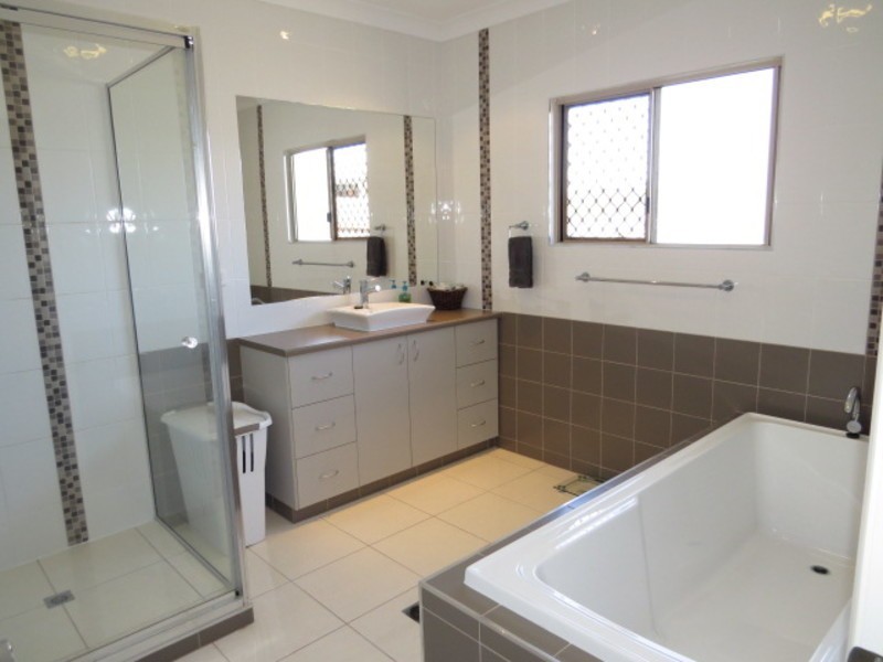 9 Bayside Court, Bowen QLD 4805