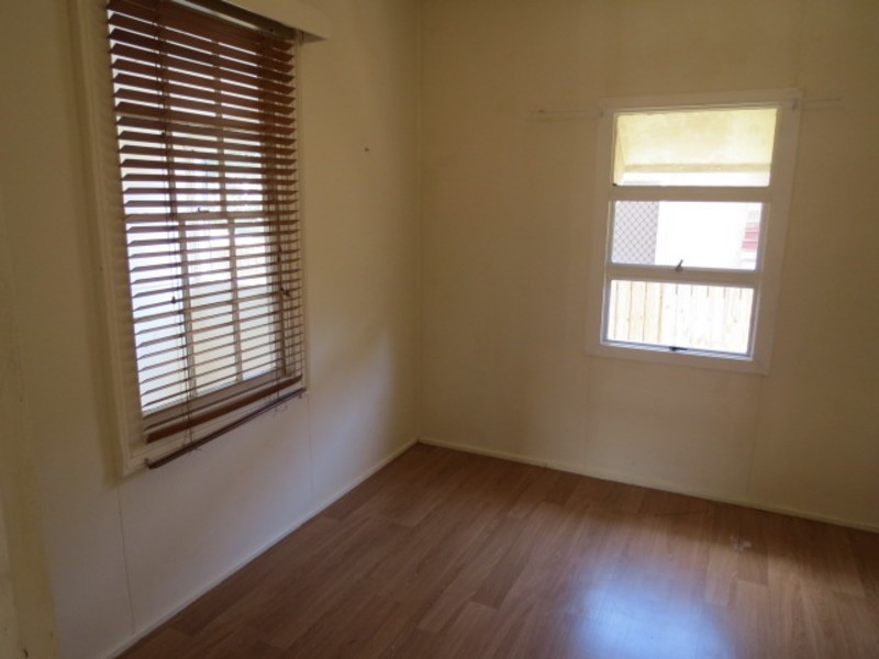 36 Poole Street, Bowen QLD 4805