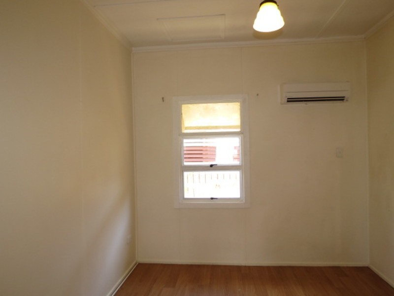 36 Poole Street, Bowen QLD 4805