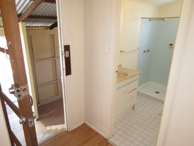 36 Poole Street, Bowen QLD 4805