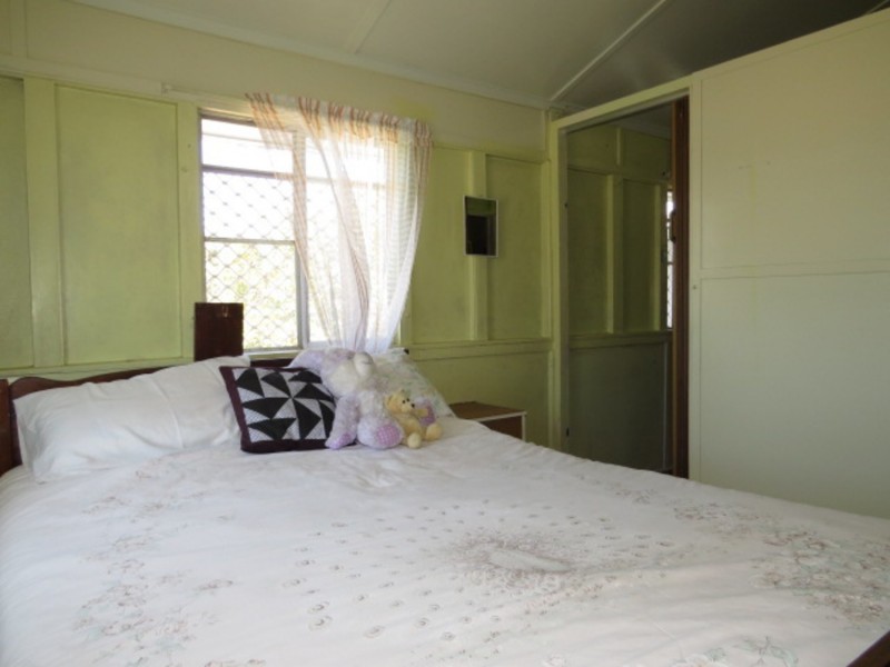 64 Williams Street, Bowen QLD 4805