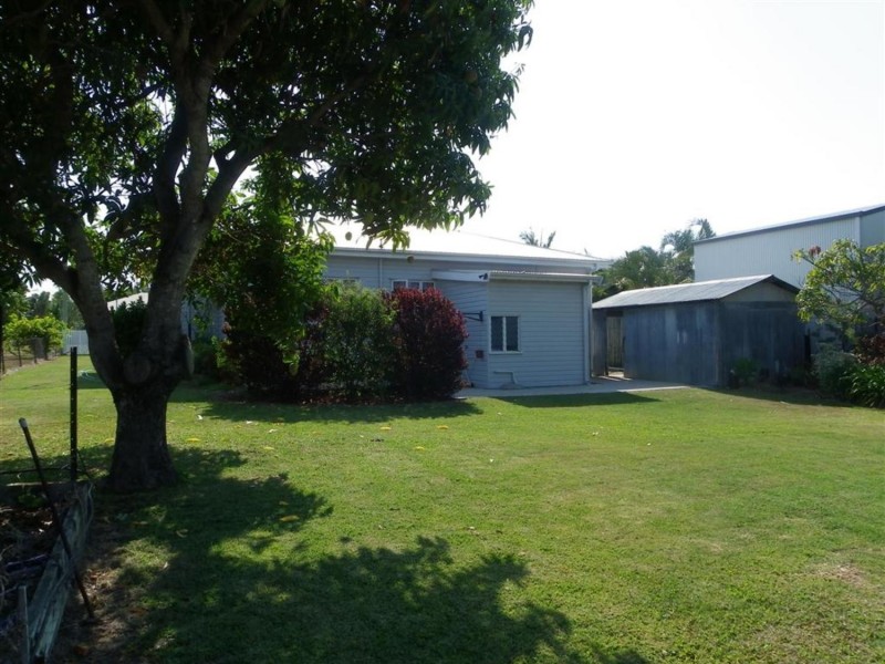 12 Korah Street, Bowen QLD 4805