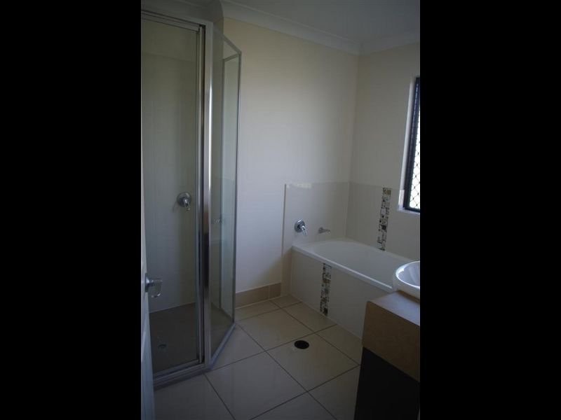 17 Lucinda Place, Bowen QLD 4805