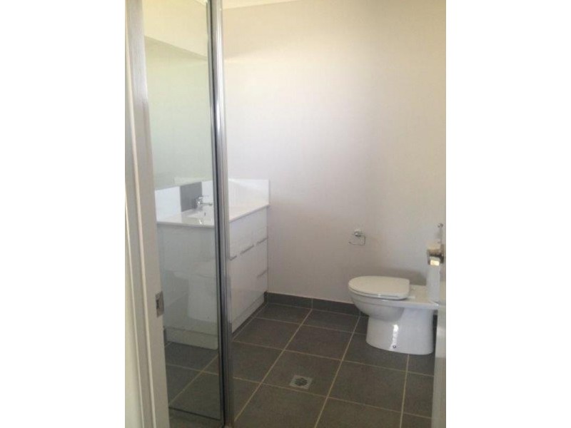 2 Seacove Crescent, Bowen QLD 4805