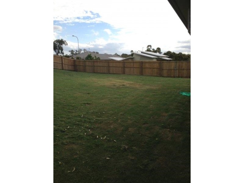 2 Seacove Crescent, Bowen QLD 4805