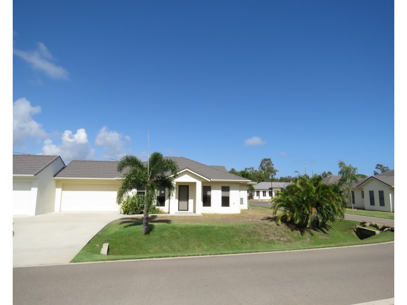 33 Seabreeze Crescent, Bowen QLD 4805