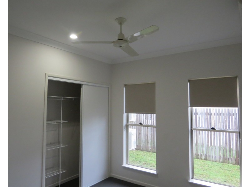 33 Seabreeze Crescent, Bowen QLD 4805