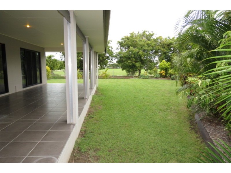 16 Lucinda Place, Bowen QLD 4805