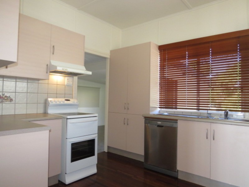 77 Tollington Road, Bowen QLD 4805