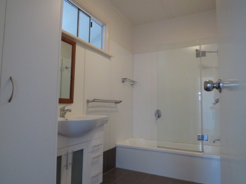 77 Tollington Road, Bowen QLD 4805