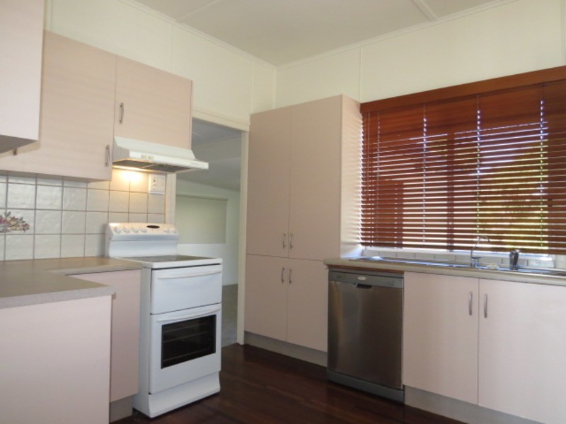 77 Tollington Road, Bowen QLD 4805