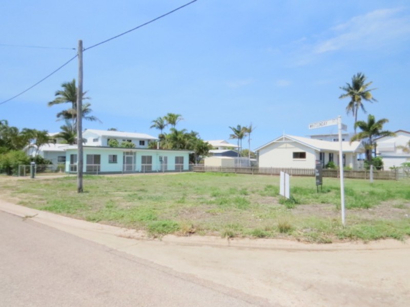 7 Scott Avenue, Bowen QLD 4805