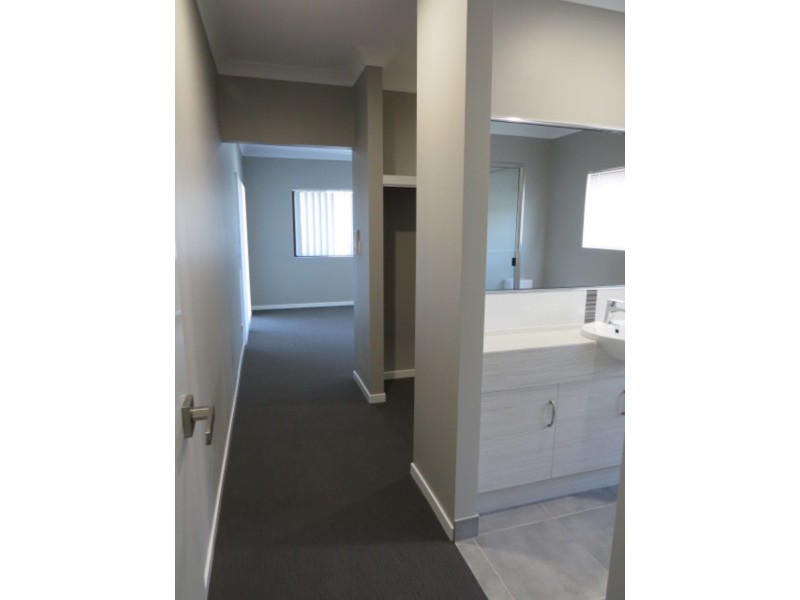 20 Grandview Terrace, Bowen QLD 4805