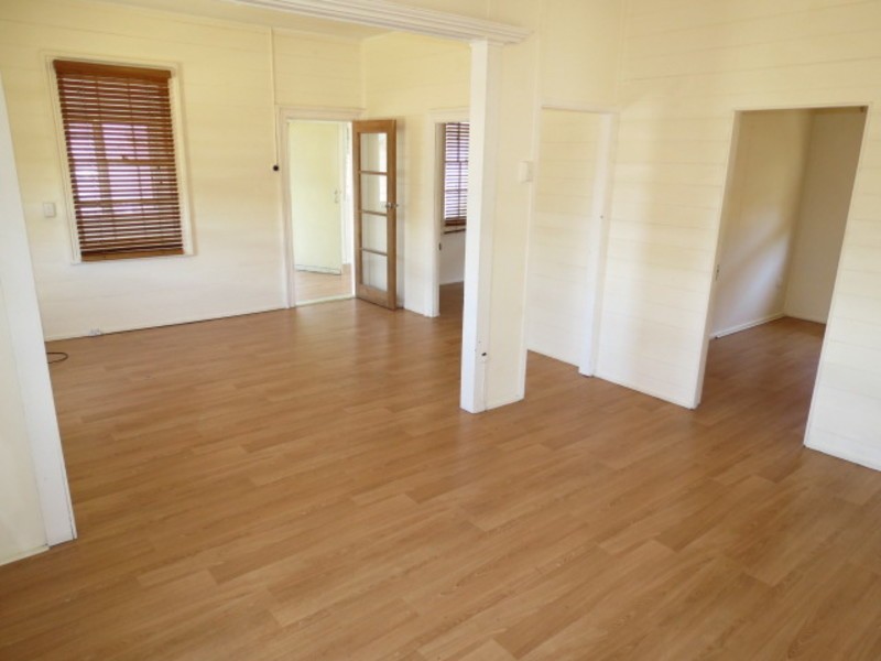 36 Poole Street, Bowen QLD 4805