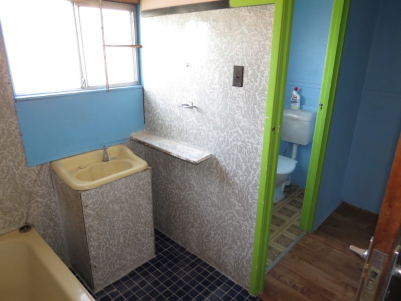 103 Herbert Street, Bowen QLD 4805
