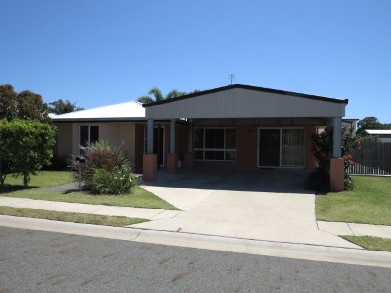 13 Hillview Place, Bowen QLD 4805