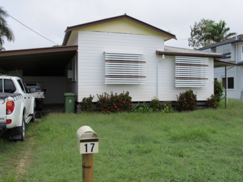 17 Gilbert Street, Bowen QLD 4805