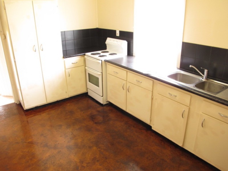 17 Gilbert Street, Bowen QLD 4805