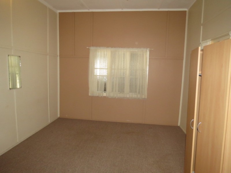 17 Gilbert Street, Bowen QLD 4805