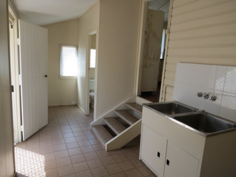 17 Gilbert Street, Bowen QLD 4805