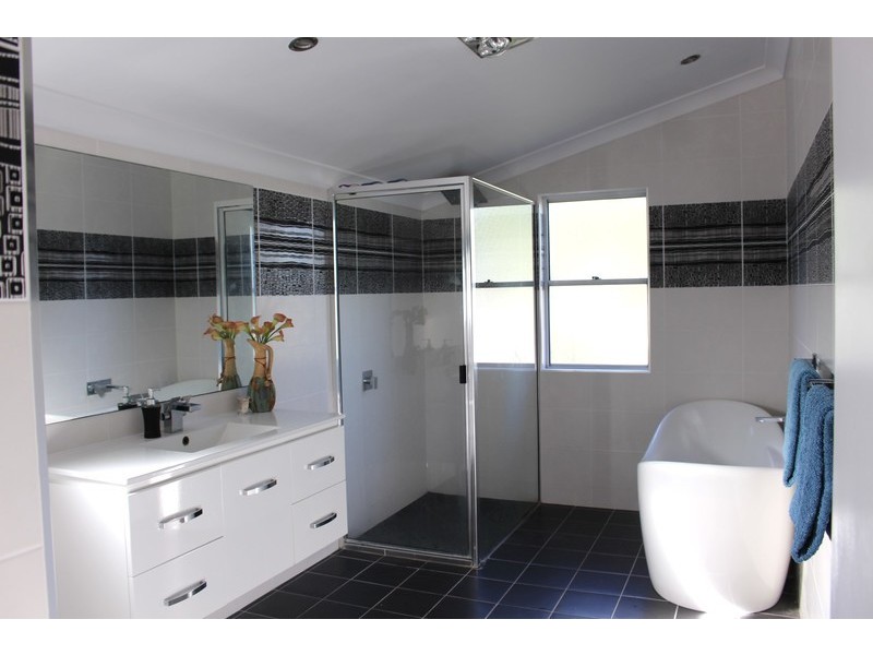 24 Sinclair Street, Bowen QLD 4805