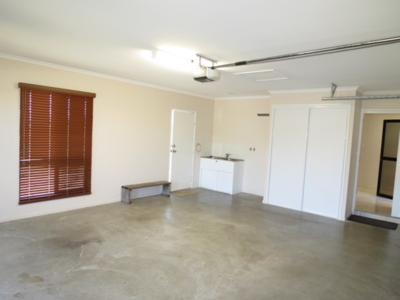 25 Catalina Court, Bowen QLD 4805