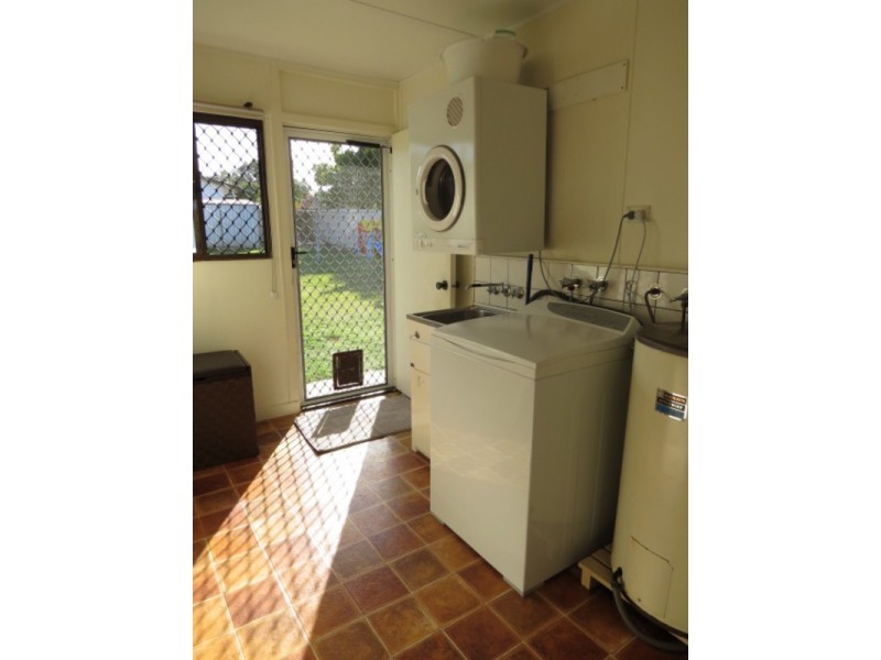 119 Gregory Street, Bowen QLD 4805