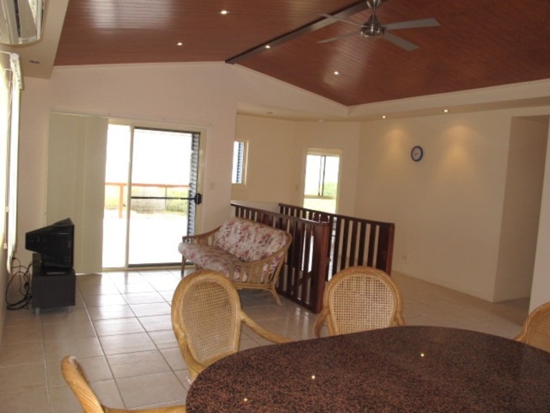 1/104 Dalrymple Street, Bowen QLD 4805