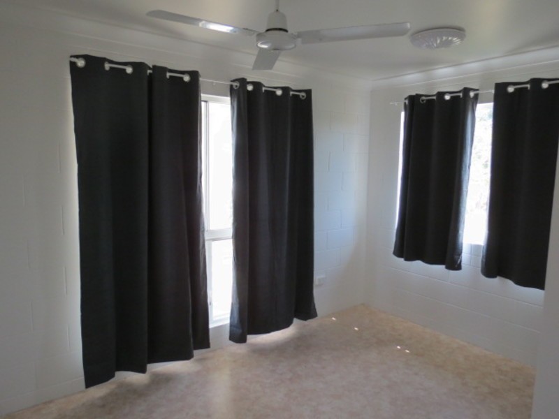 63 Queens Beach Esplanade, Bowen QLD 4805