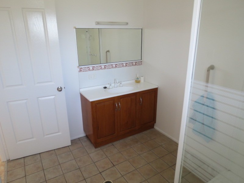 63 Queens Beach Esplanade, Bowen QLD 4805