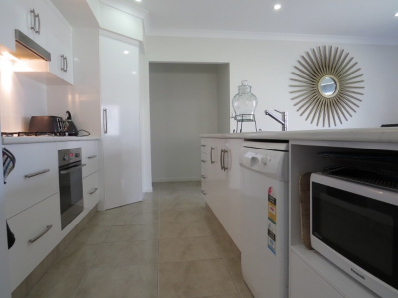 3 Links Road, Bowen QLD 4805