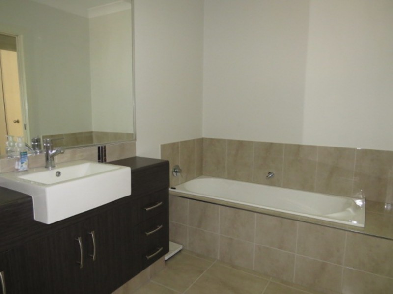 3 Links Road, Bowen QLD 4805