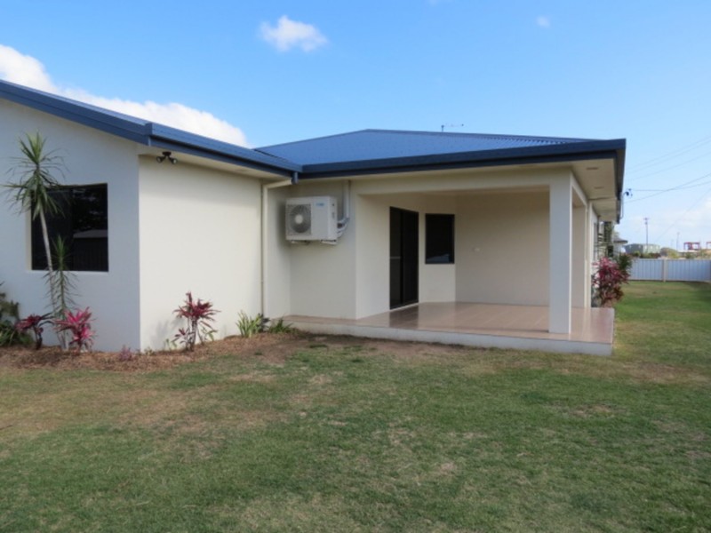 17 Matthews Street, Bowen QLD 4805