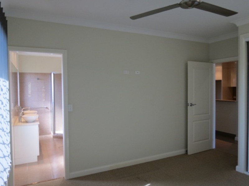 17 Matthews Street, Bowen QLD 4805