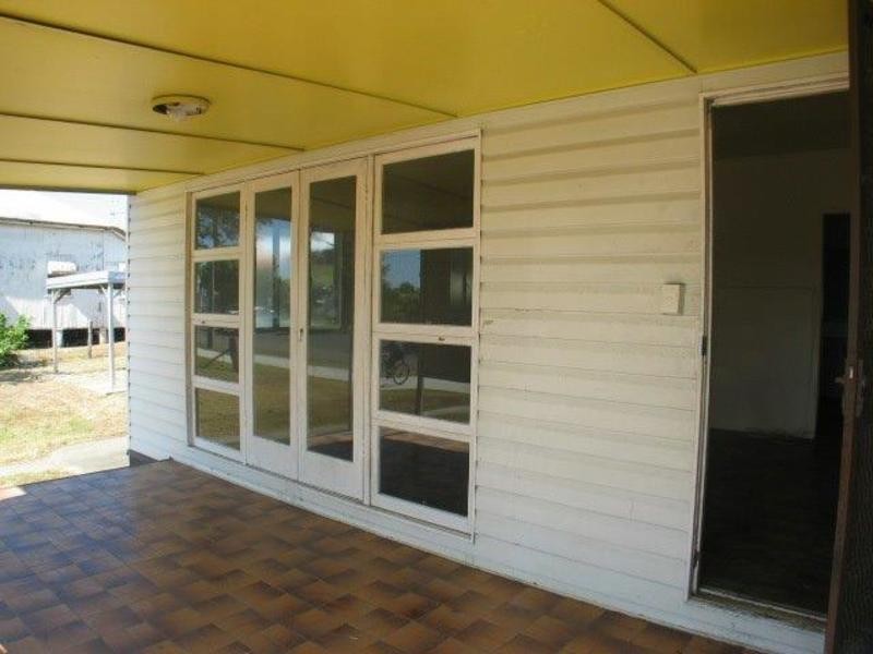 105 Herbert Street, Bowen QLD 4805