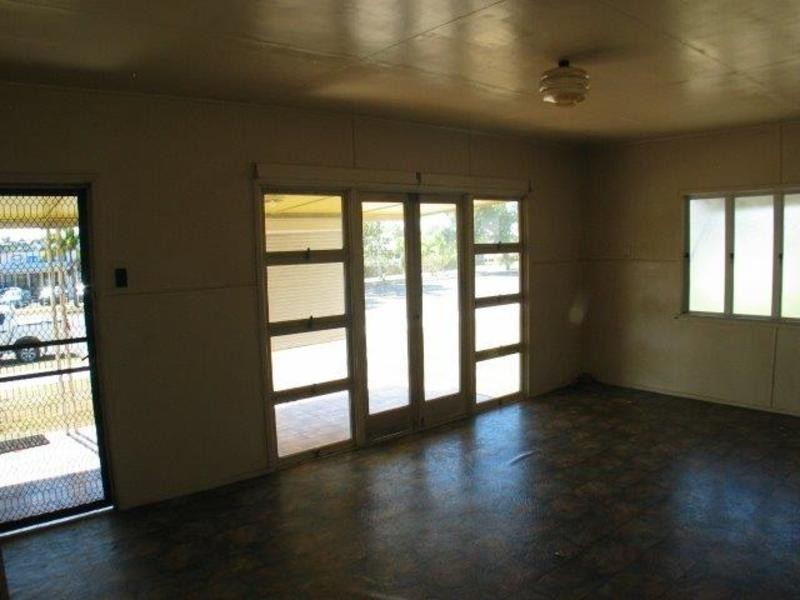 105 Herbert Street, Bowen QLD 4805