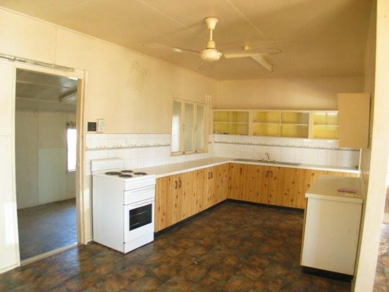 105 Herbert Street, Bowen QLD 4805