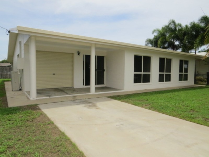 12 Emmerson Drive, Bowen QLD 4805