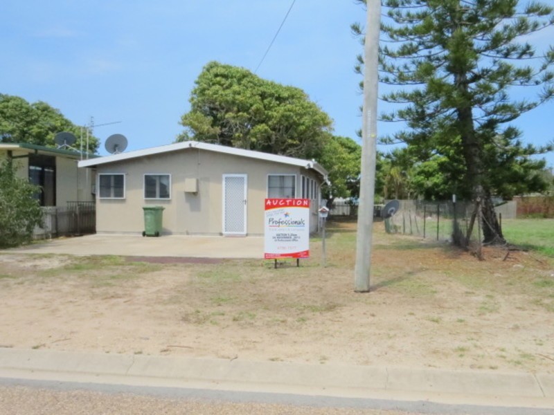 42 Creek Street, Bowen QLD 4805