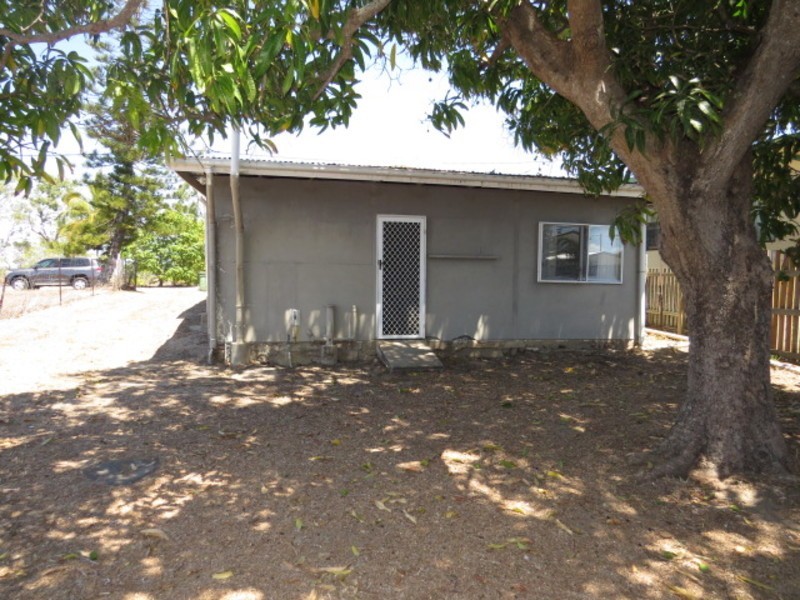 42 Creek Street, Bowen QLD 4805