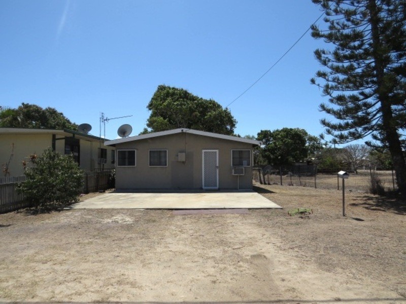42 Creek Street, Bowen QLD 4805