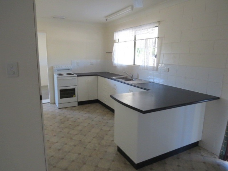 32 Crofton Street, Bowen QLD 4805