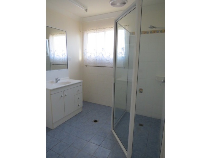 32 Crofton Street, Bowen QLD 4805