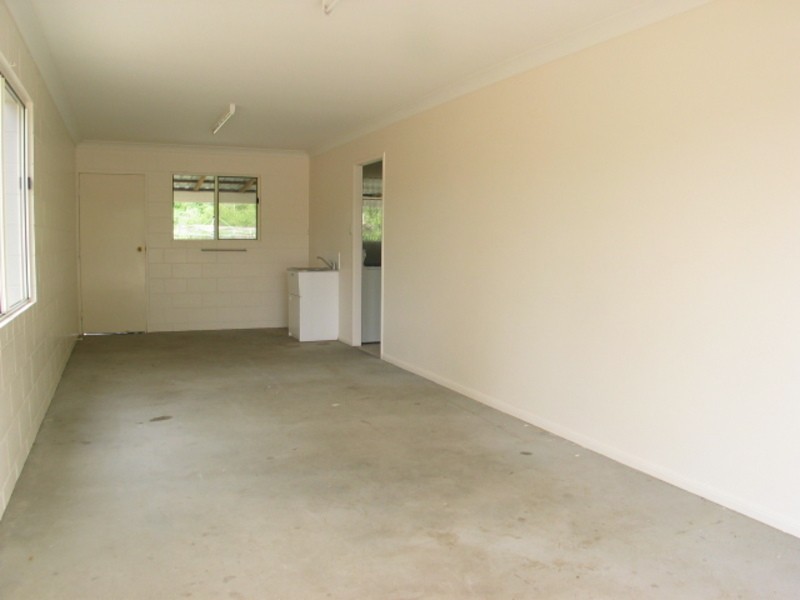 32 Crofton Street, Bowen QLD 4805