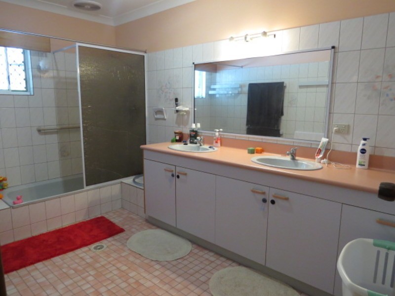 81 Argyle Park Road, Bowen QLD 4805