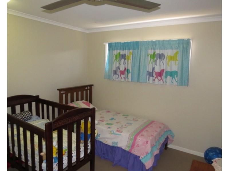 4 Silk Road, Bowen QLD 4805