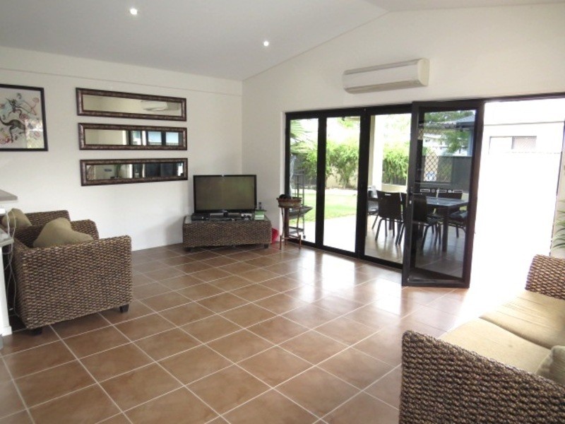 1 Pod Place, Bowen QLD 4805